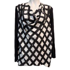 ❤️ 4/$20 Sunny Leigh top Women's XL Asymmetrical black white diamond pattern